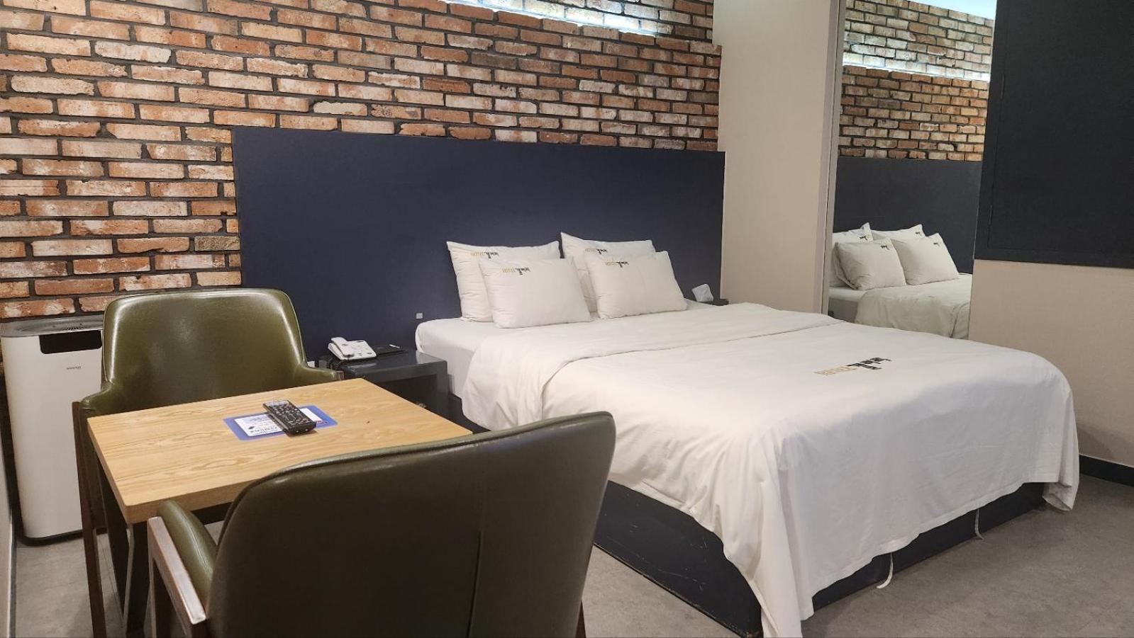 Pyeongtaek Gallery Hotel Экстерьер фото